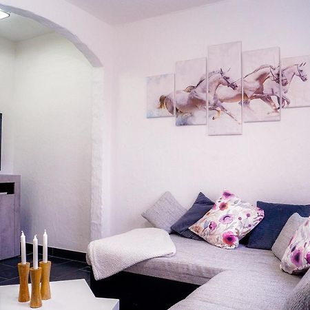 Moderne Ferienwohnung Black Beauty Auf Idyllischem Reiterhof Naehe Burg Eltz Münstermaifeld Eksteriør bilde